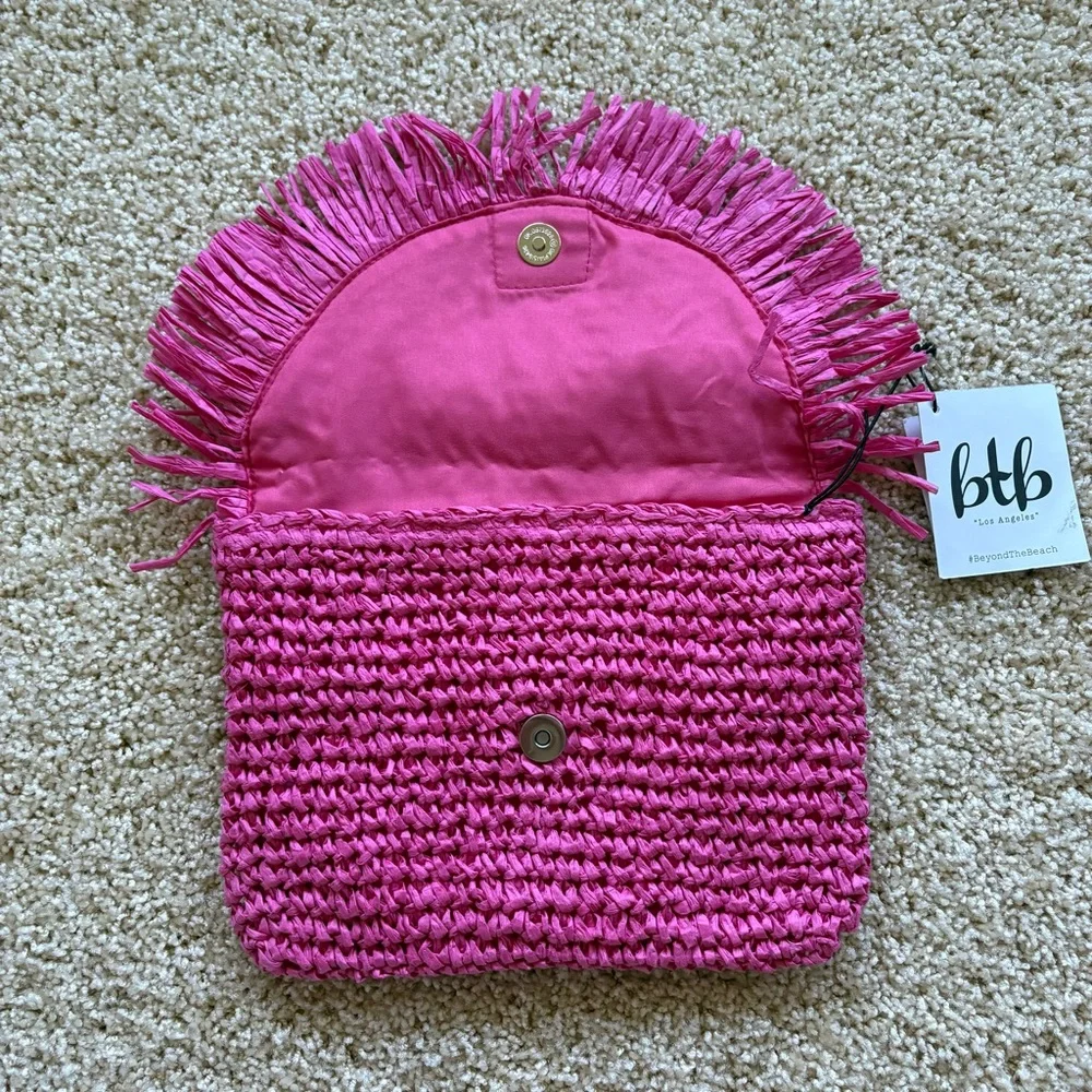BTB Los Angeles Women's Pink Straw‎ Riley Fringe Clutch Purse Bag